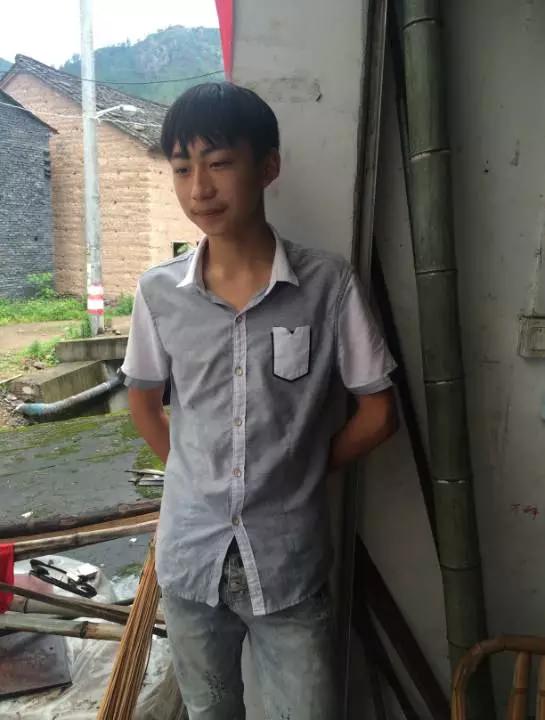 點(diǎn)滴積累，傳遞真情-西尼愛心階梯幫扶困難學(xué)生第三次仙居行