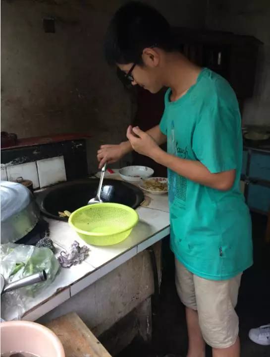 點滴積累，傳遞真情-西尼愛心階梯幫扶困難學(xué)生第三次仙居行