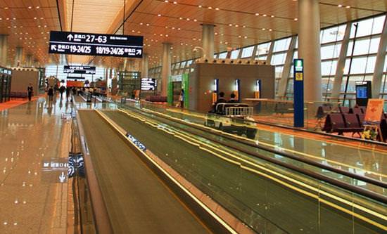 蕭山產(chǎn)自動人行道首次“駛”出國門 ?